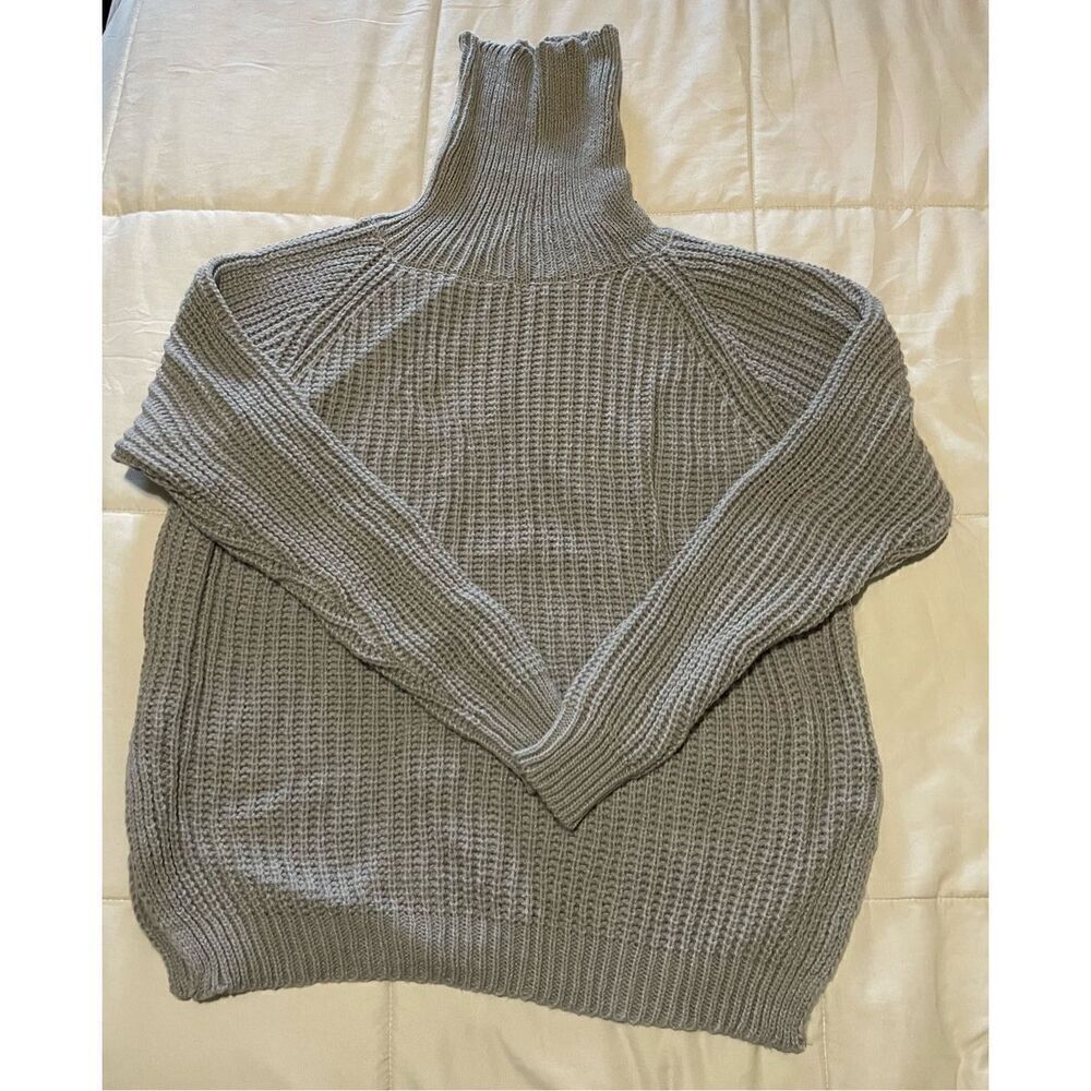 NWOT Bulky Gray Turtleneck Sweater